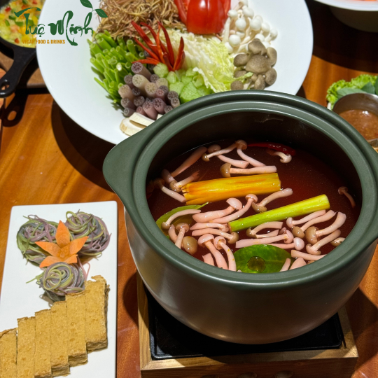 Lẩu Chua Cay - Mì Rau Củ Tự Nhiên