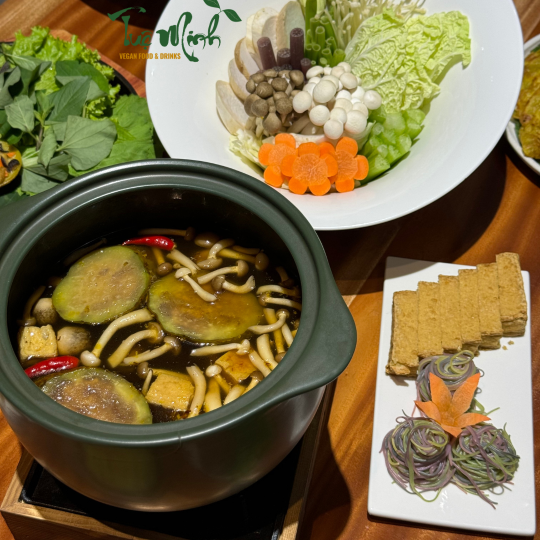 Lẩu Mắm - Mì Rau Củ Tự Nhiên